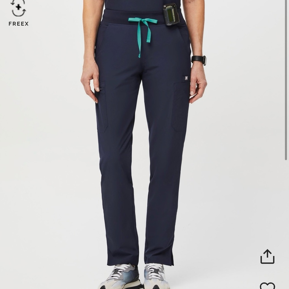 FIGS Yola lined FREEx Skinny Scrub Pants 2.0